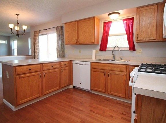 2nd image of 4188 Tamarack Ave