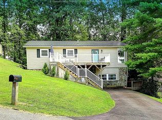 118 Morris St, Elkview, WV 25071