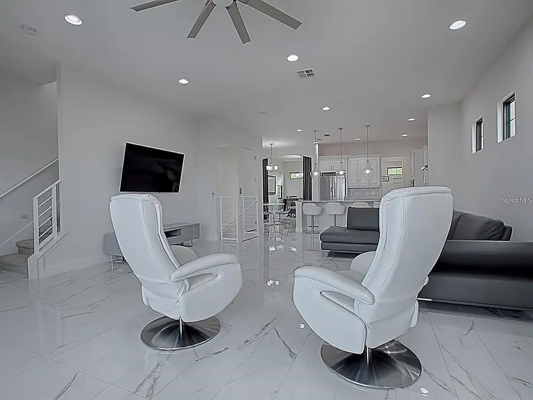 7661 Toscana Blvd — Photo 13