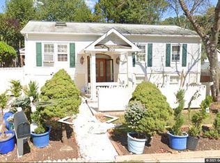 8103 Shady Spring Dr, Gaithersburg, MD 20877