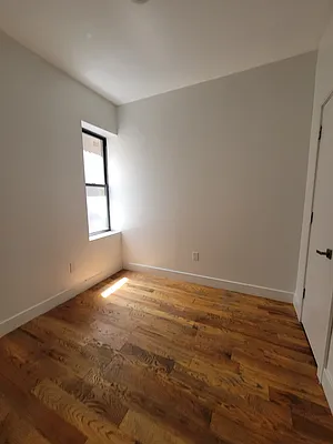 Rented by EXR | media 6