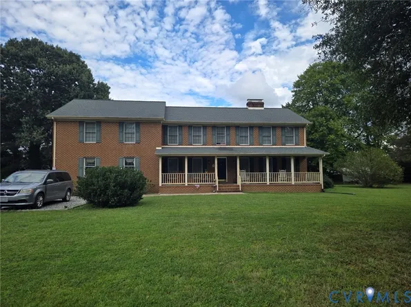 2660 N Oak Ln, West Point, VA 23181