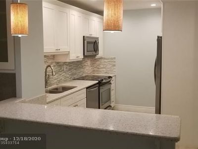 815 Middle River Dr APT 105, Fort Lauderdale, FL, 33304