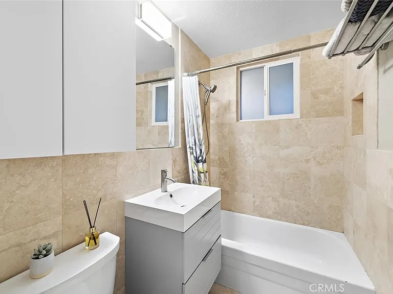 22271 3rd Ave — Photo 21