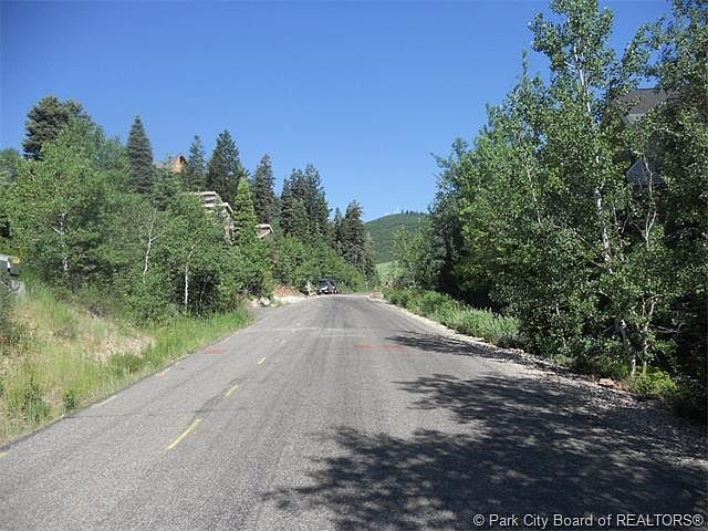 1st image of 400 Aspen Dr
