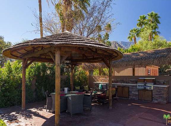 5th image of 2333 N Vista Dr