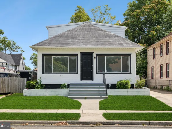 136 Cedar Ave, Woodlynne, NJ 08107