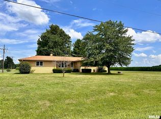 1678 Sandusky Rd, Jacksonville, IL 62650