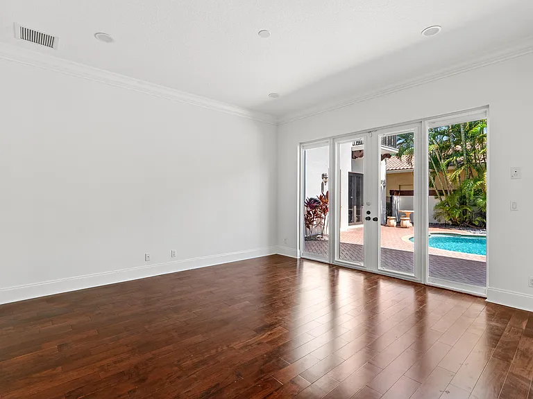 17550 Circle Pond Ct — Photo 32