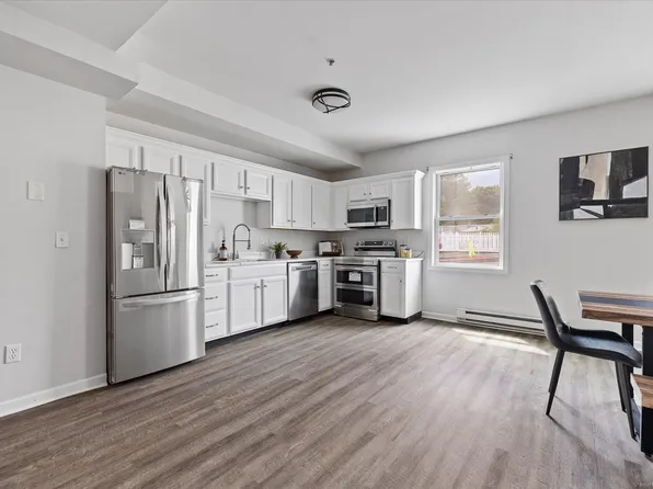 34 Pleasant Street, Plainfield, CT 06374