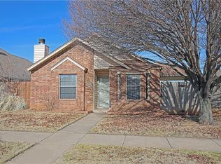 1105 SW 23rd St, Moore, OK 73170