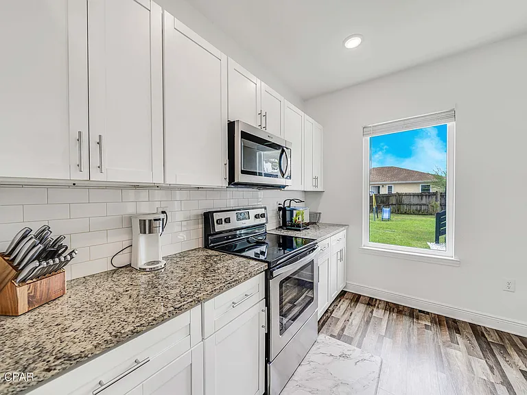 9129 Abba Ln — Photo 12