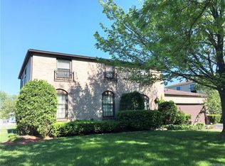 116 Telfair Dr, Williamsville, NY 14221