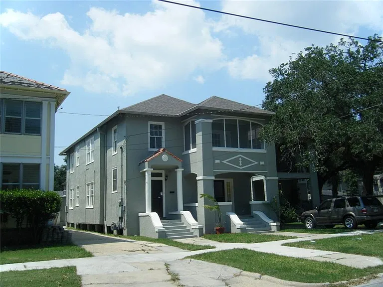 2438 State St #LOWER — Photo 2