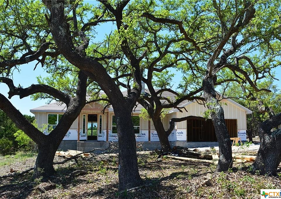 1st image of 523 Stallion Springs Dr