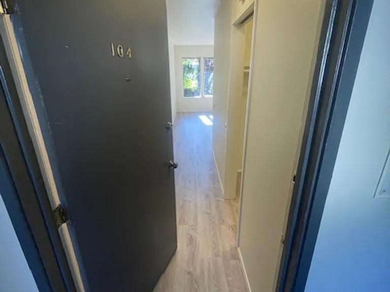 356 Jayne Ave — Photo 5