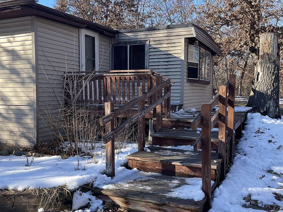 1st image of W1244 Oakglen Cir