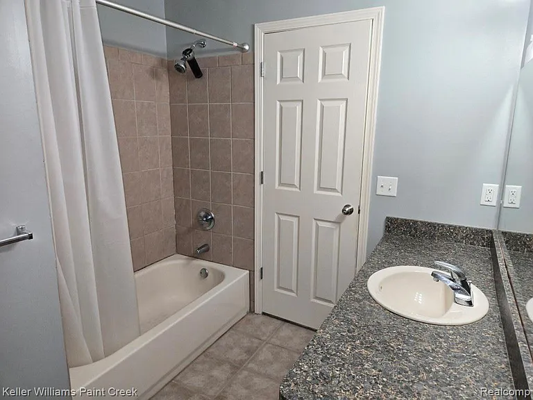 29949 Fox Run Cir — Photo 18