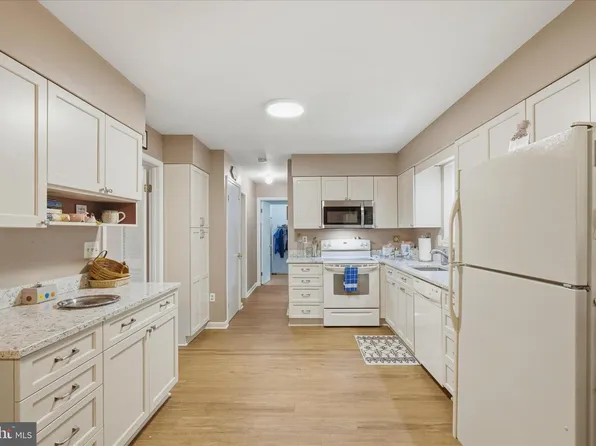 9810 Golden Russet Dr, Dunkirk, MD 20754