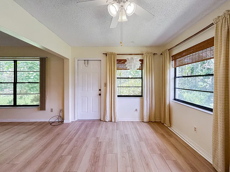 1750 Atrium Dr — Photo 12