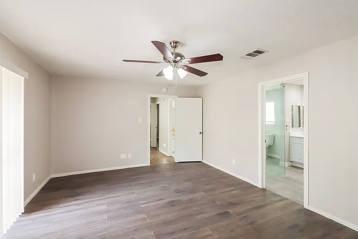 1918 Briarturn Dr — Photo 10