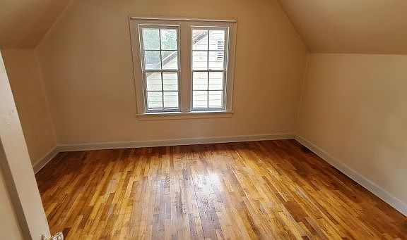 5th image of 412 Grand Ave