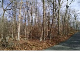 1935 Deep Creek Rd, Perkiomenville, PA 18074