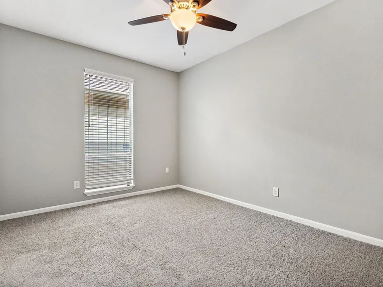 3202 Breezy Pines Ct — Photo 17