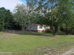 101 Machine Gun Rd, Hampstead, NC 28443