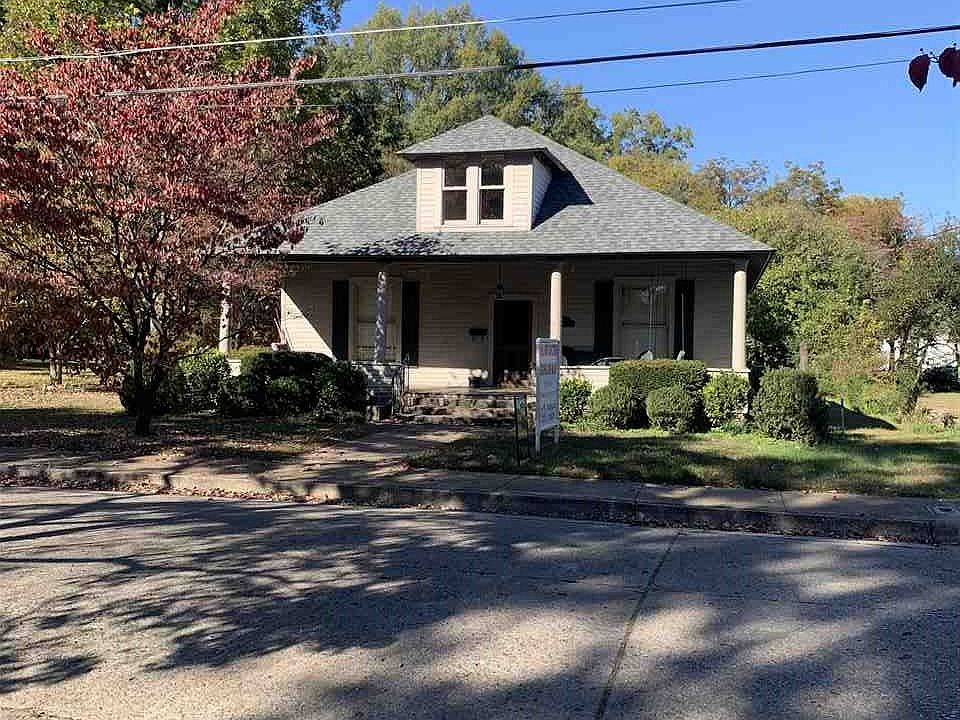 1st image of 522 Cherry St