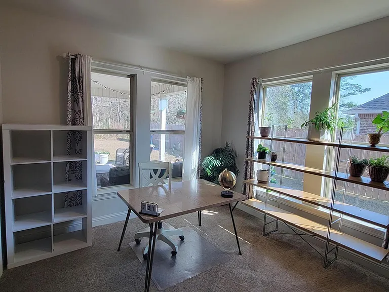 10165 Patrick Dr — Photo 12
