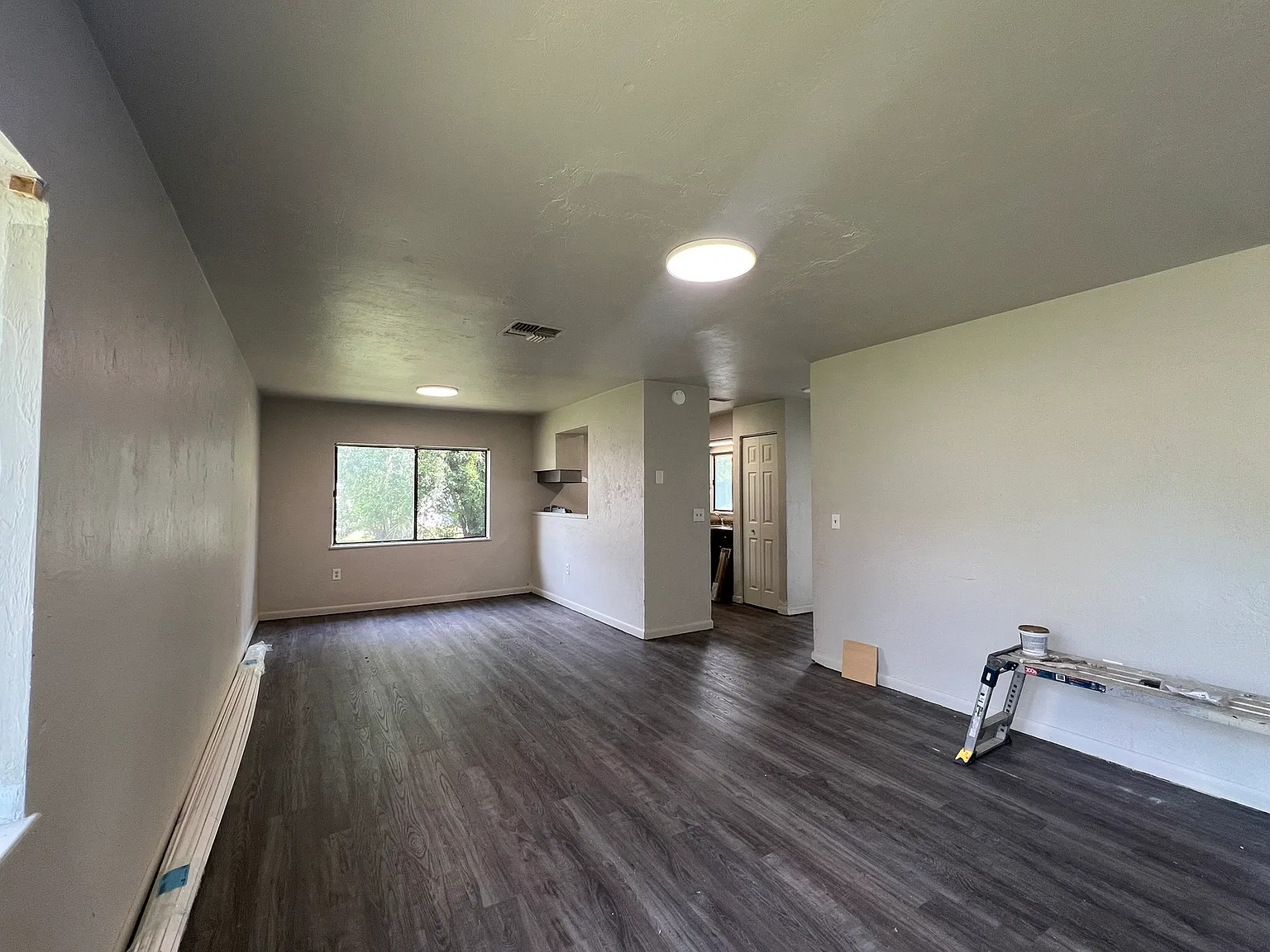 3 bed, 1098 sqft, $1,500 — Photo 4