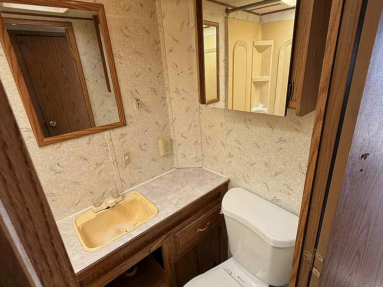 5755 S Fontana Ave #3 — Photo 7