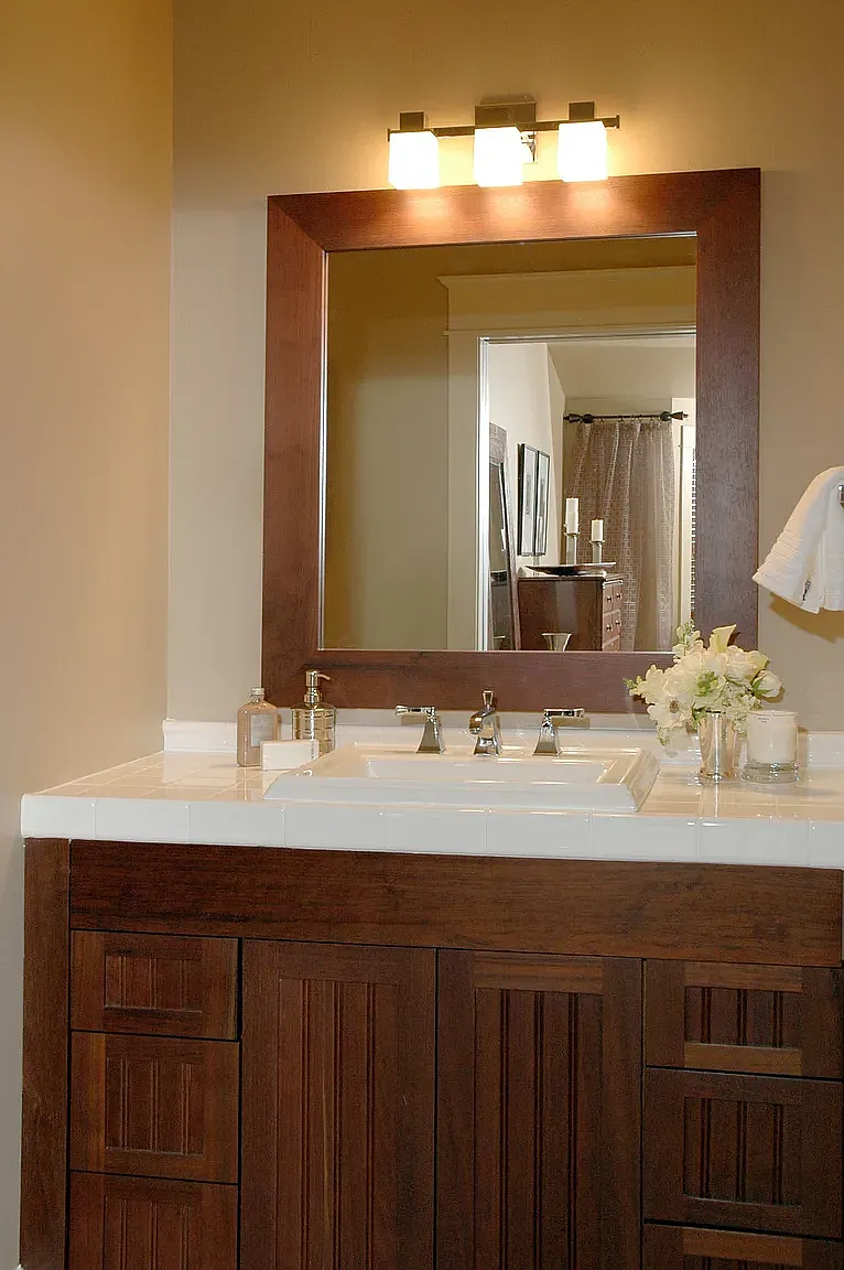 4 bed, 2.5 bath, 2764 sqft, $3,850 — Photo 4