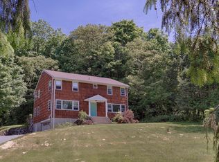 2360 Maple Ave, Cortlandt Manor, NY 10567