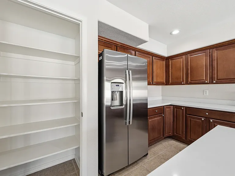 11823 N 65th Ave — Photo 16