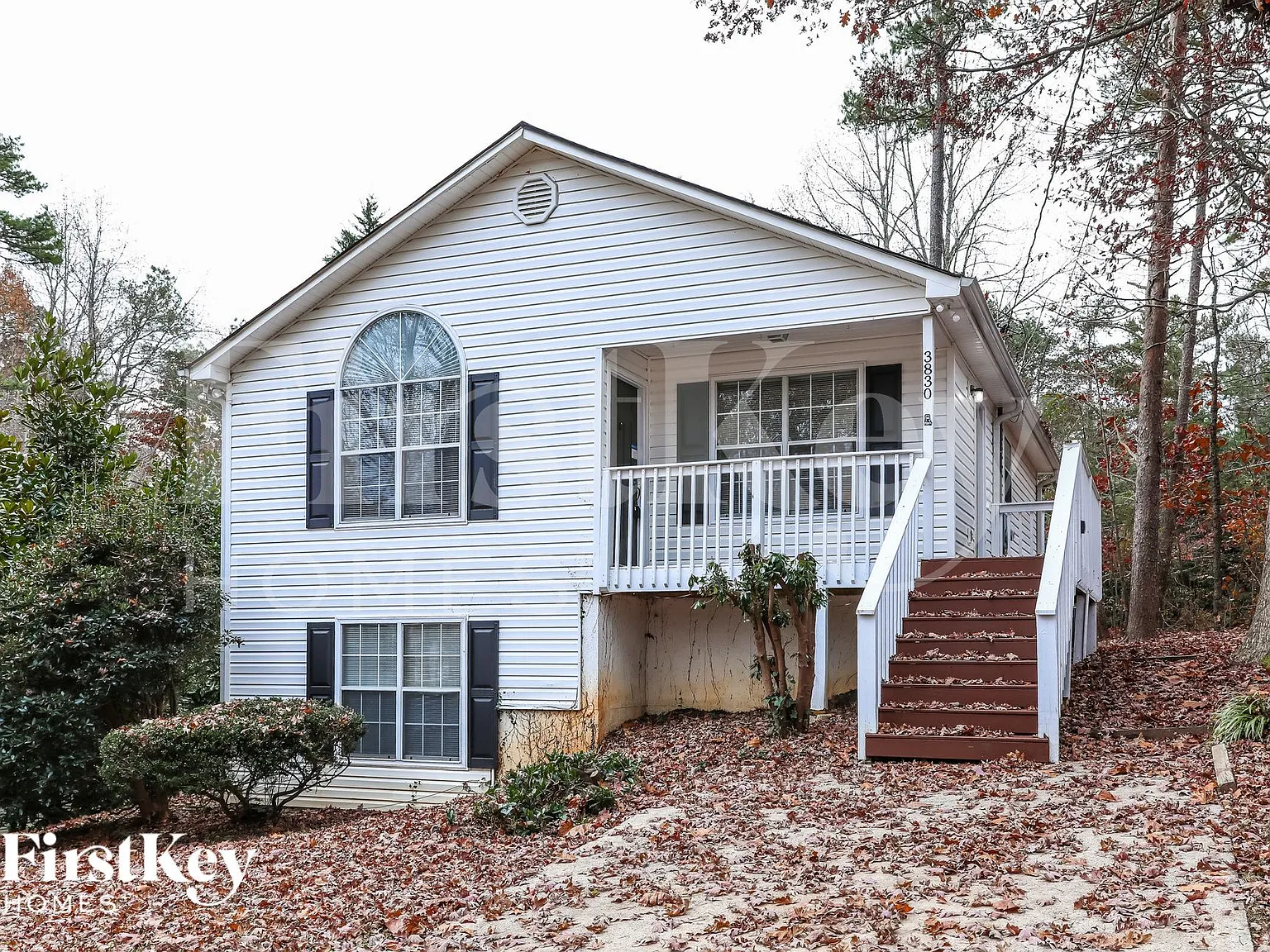 3 bed, 2.0 bath, 1281 sqft, $2,065 — Photo 2