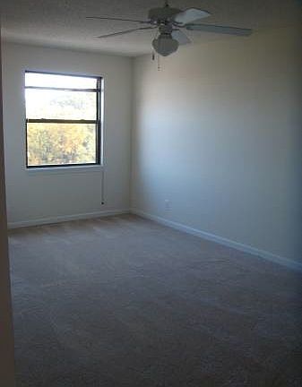 5th image of 5960 Richmond Hwy