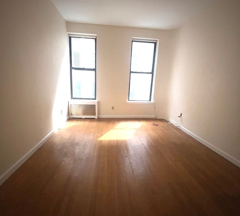1st image of 132 W 74th St #5DD5