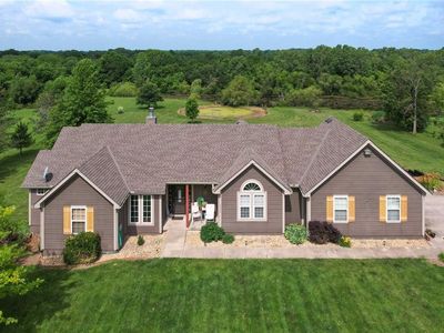 23800 S Lucille Ln, Peculiar, MO, 64078