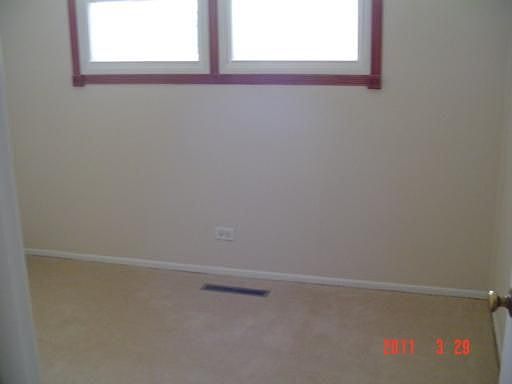 3rd image of 14808 Mission Ave