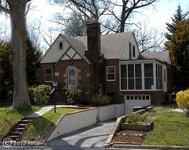 1st image of 1114 N Illinois St