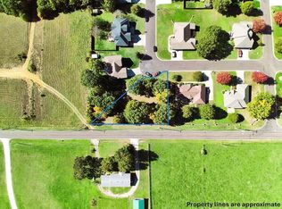 3 Remington Dr, Monett, MO 65708