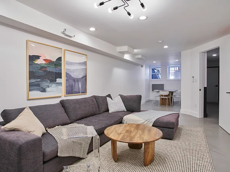854 Hancock St #6-A — Photo 9