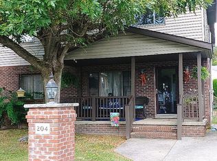 204 Douglas St, Dunbar, WV 25064
