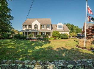 651 Middle Rd, Portsmouth, RI 02871