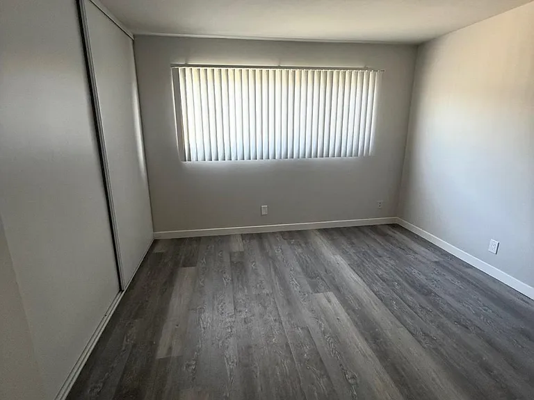 8640 N Petit Ave #124 — Photo 10