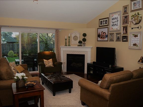 4th image of 11938 Woodwind Dr