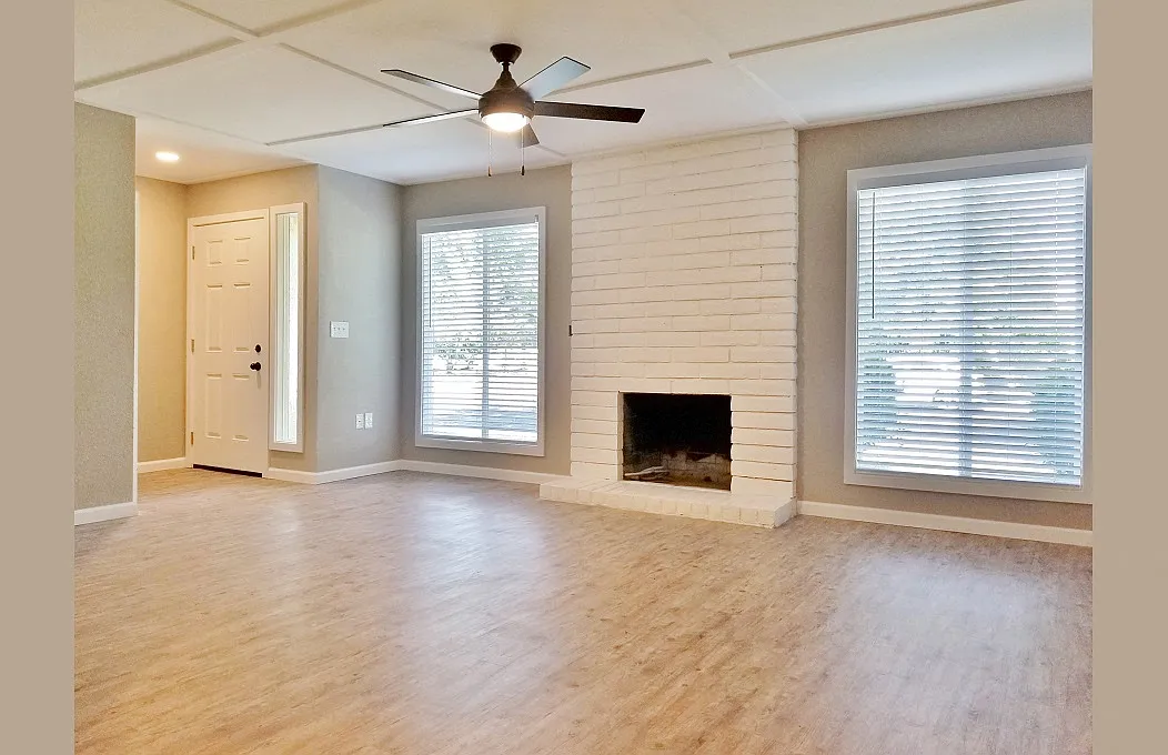 Fairway Estates — Photo 4