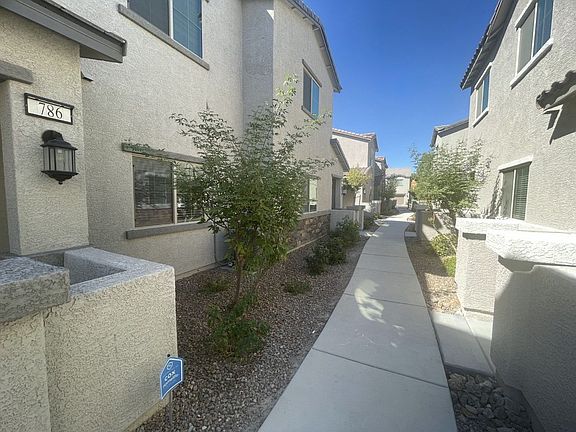 4th image of 786 Clouded Valley Ave
